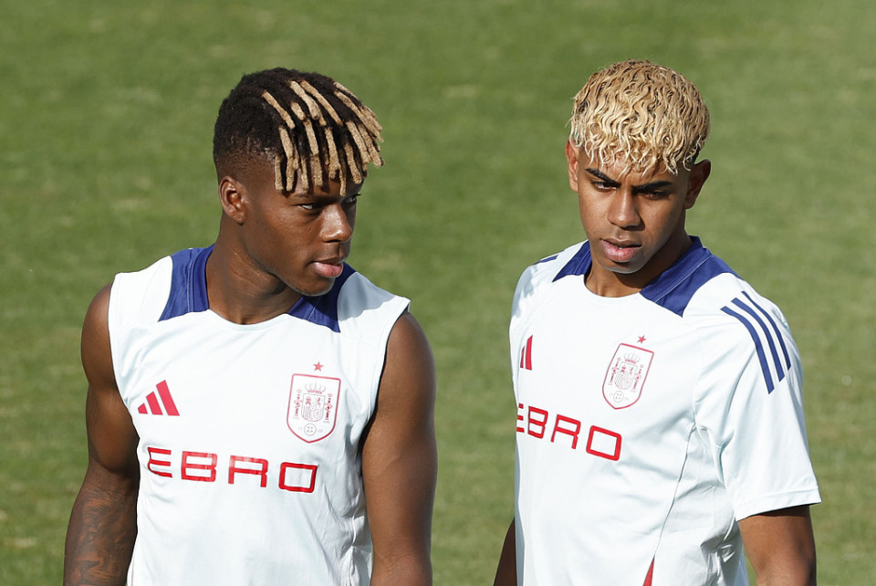 中甲历年射手榜：姆本扎28球创纪录，郜林、谭龙在列（中甲历届射手榜盘点：姆本扎28球刷新纪录，郜林与谭龙名列其中）