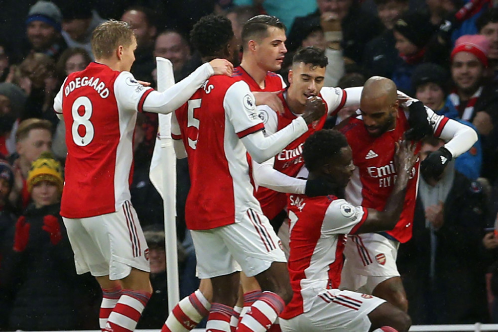 斯基拉：皇马只能在夏窗1000万回购帕斯，球员也不想冬窗转会（斯基拉称皇马仅能今夏以1000万回购帕斯，球员无意在冬窗转会）