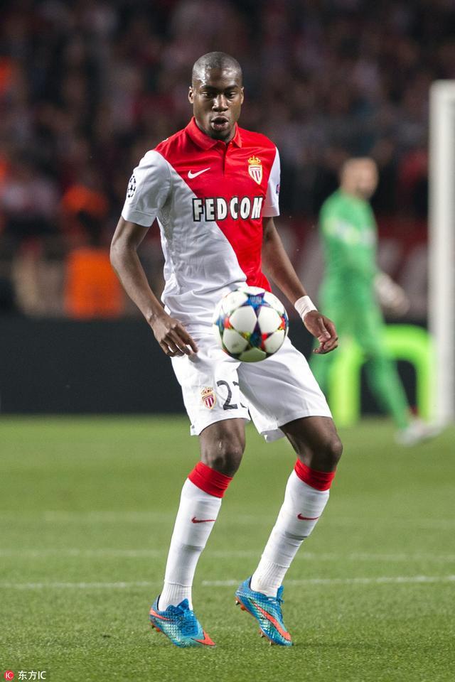 科尔威尔：我出身贫困且人生本可能不同，所以想帮助贫困儿童（科尔威尔：出身贫寒、人生本可不同，因此要帮助贫困儿童）