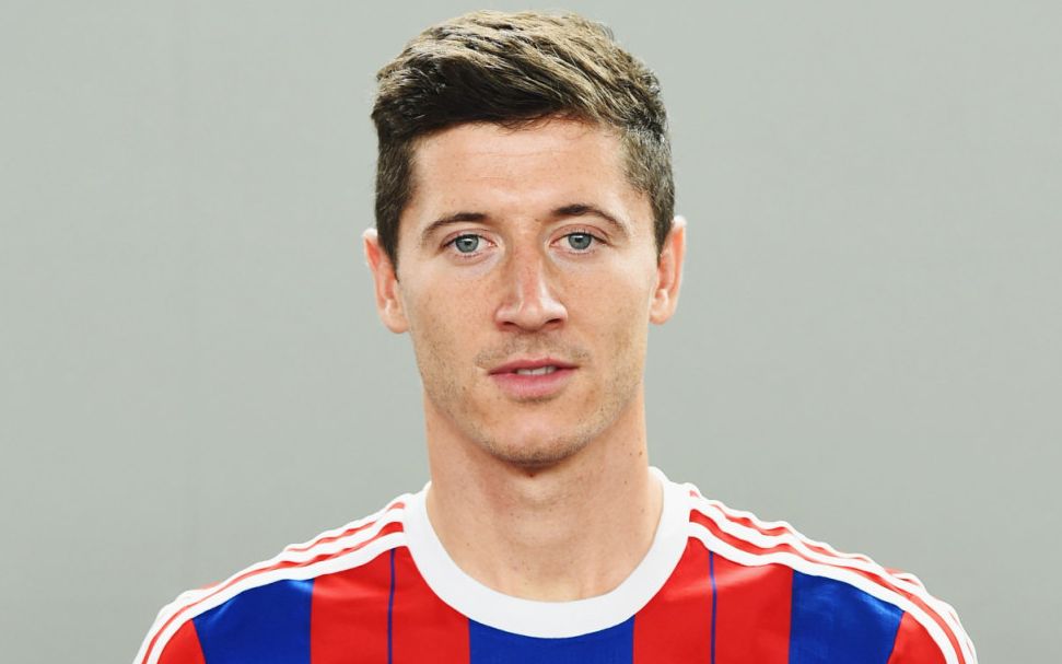 国米vs科莫：劳塔罗搭档小图拉姆，恩里克、巴雷拉出战（国米战科莫：劳塔罗携手小图拉姆，恩里克与巴雷拉登场）