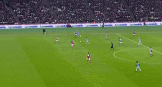 为何亲斯内德？穆帅：斯内德给了我三冠王，那是最棒的一年（穆帅谈为何偏爱斯内德：他助我成就三冠 那是我最辉煌的一年）