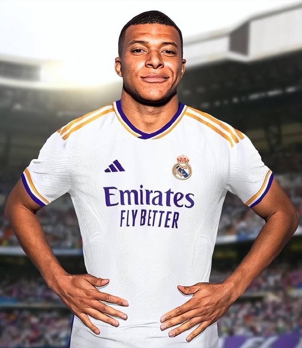 官方：孔蒂当选2025意足球盛典最佳教练，那不勒斯最佳俱乐部（2025意大利足球盛典：孔蒂荣膺最佳教练，那不勒斯获评最佳俱乐部）