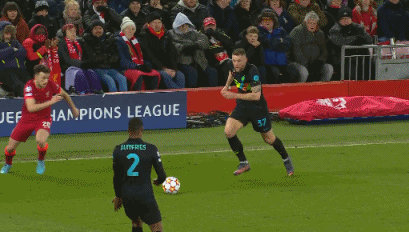 高诗岩跟克里斯连着两场视觉冲击力非常炸裂的配合，看着太爽了（高诗岩与克里斯连续两场上演炸裂连线，爽度拉满）