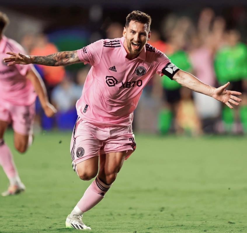 那不勒斯0-0科莫，莫拉塔失点，米林科维奇连场扑点（那不勒斯与科莫0-0握手言和：莫拉塔点球失准，米林科维奇连续扑点）