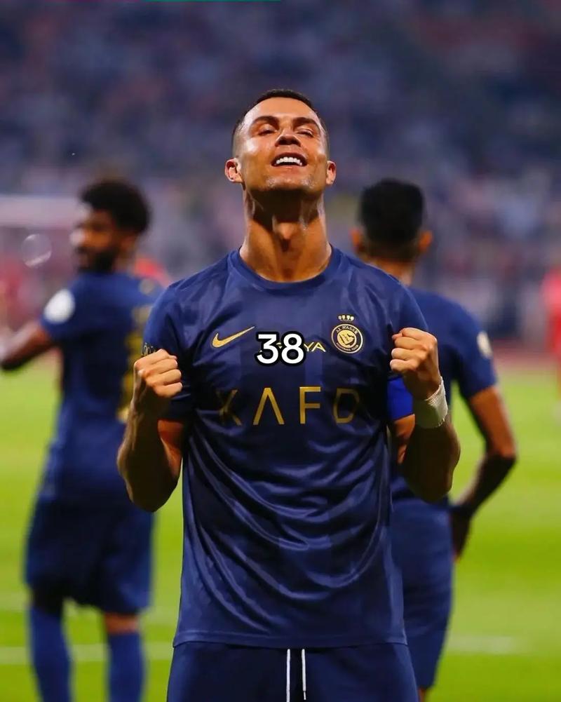 斯洛特：基耶萨生病了，加克波踢利兹联伤了将缺席几周（斯洛特：基耶萨患病，加克波对利兹联受伤将缺阵数周）