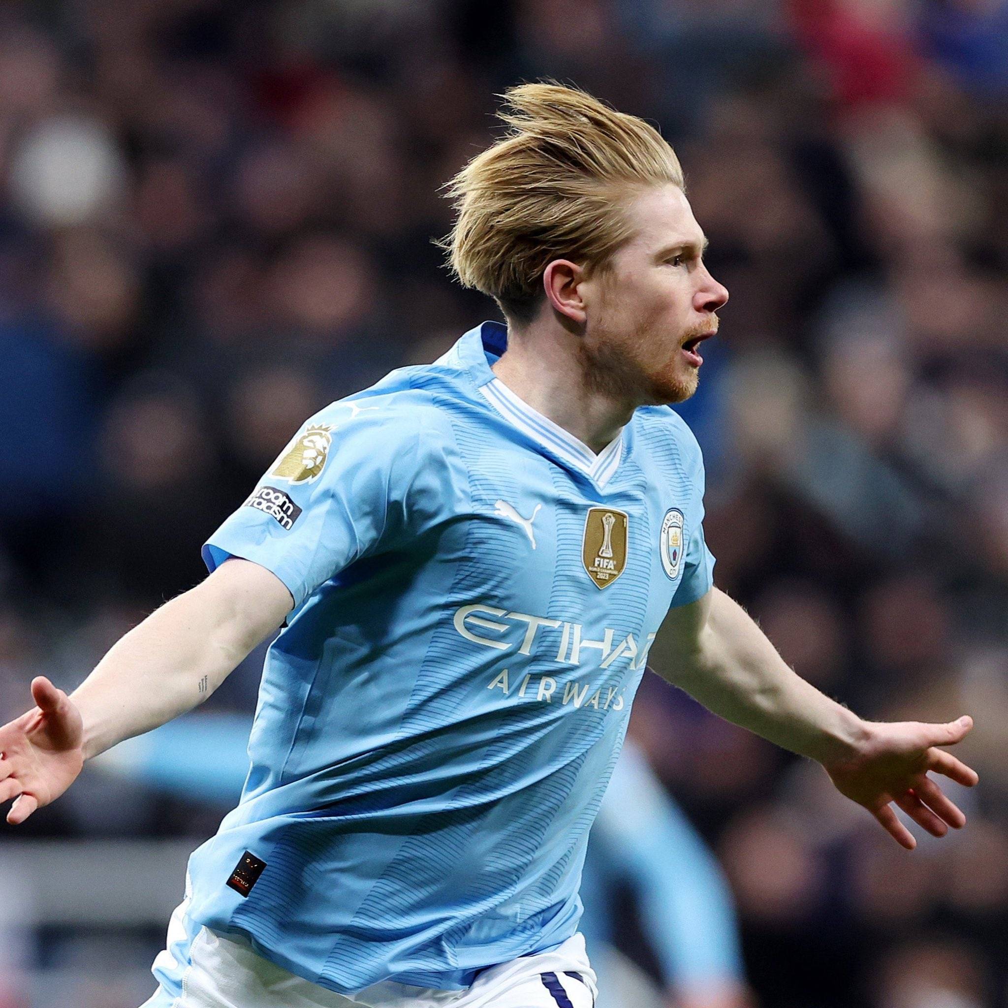 意媒：伊布、费拉拉入选米兰冬奥会火炬传递阵容（意媒：伊布、费拉拉被选为米兰冬奥会火炬手）